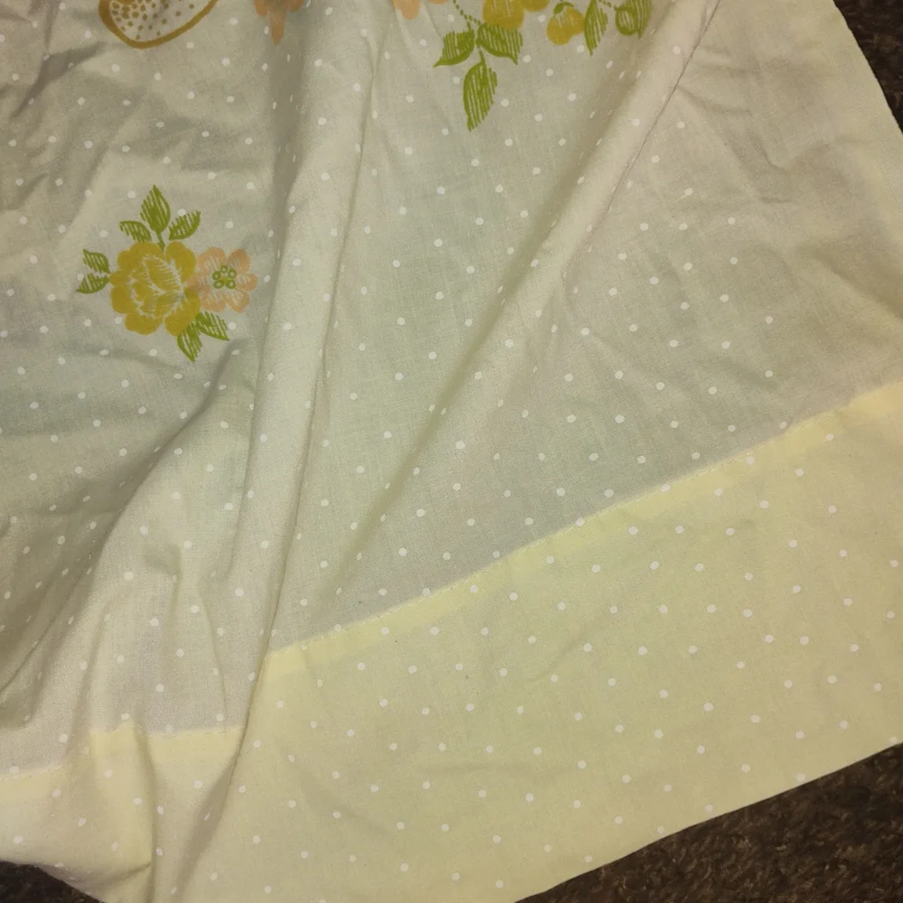 Elegant Floral Bedding Sheet in Yellow and Green